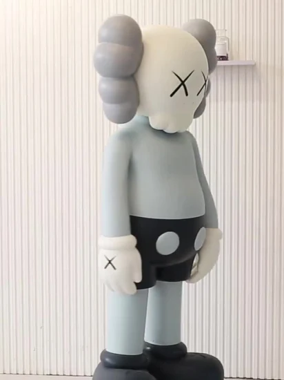 Escultura moderna de tamaño natural personalizada de Bearbrick de fibra de vidrio de dibujos animados, escultura de dibujos animados de fibra de vidrio galvanizada